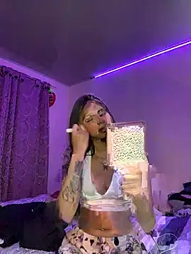 Snapshot of Hilary_pinkk chatting on 03-02-25, 02:30 Hilary pinkk online show from 03-02-25, 02:30