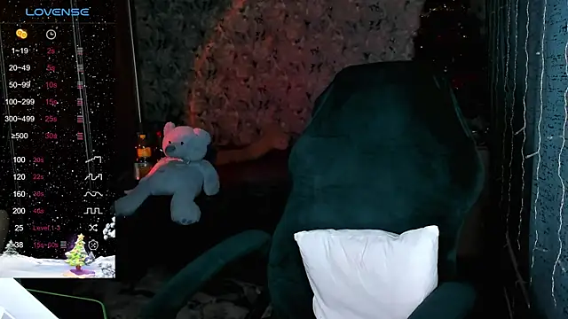 Your small bunny online show from 01-13-25, 01:13