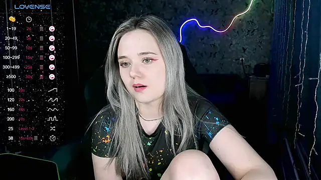 Your small bunny online show from 01-26-25, 12:54