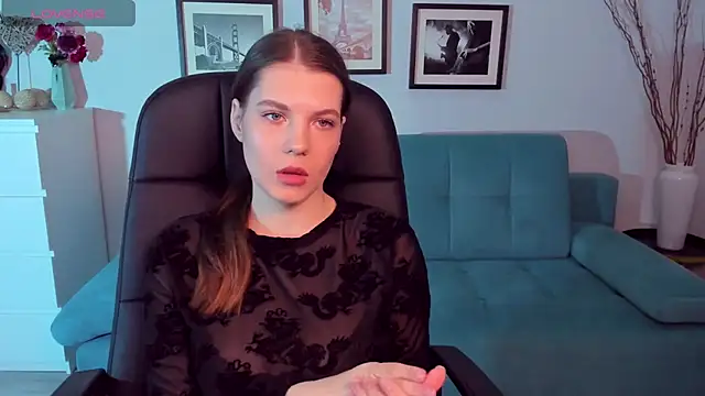 Snapshot of BellaSweetHeart chatting on 03-09-25, 04:11 BellaSweetHeart online show from 03-09-25, 04:11