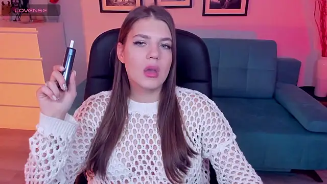 Snapshot of BellaSweetHeart chatting on 10-10-25, 07:51 BellaSweetHeart online show from 10-10-25, 07:51