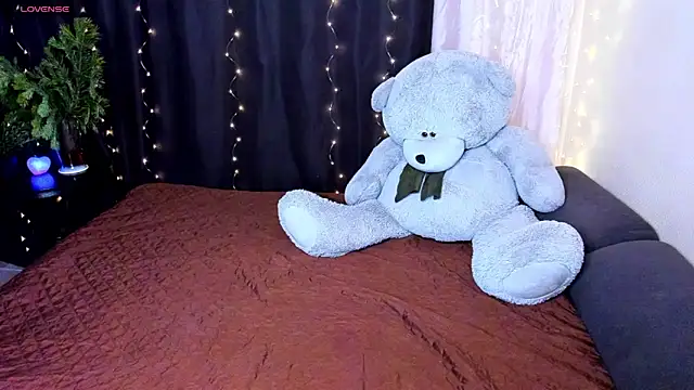 Snapshot of Ashley_Rous chatting on 01-22-25, 01:53 Ashley Rous online show from 01-22-25, 01:53