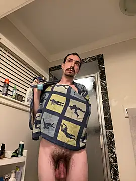 Snapshot of tallnerdyguy chatting on 06-24-26, 04:00 tallnerdyguy online show from 06-24-26, 04:00