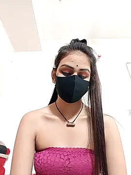 Snapshot of Tisha-01 chatting on 04-25-26, 01:41 Tisha-01 online show from 04-25-26, 01:41