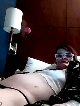 ivylee31 online show from 01-20-25, 07:15