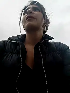 Snapshot of Alysson-- chatting on 03-13-25, 04:34 Alysson-- online show from 03-13-25, 04:34