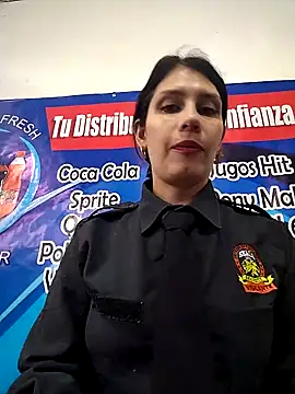 Snapshot of Alysson-- chatting on 09-11-25, 01:55 Alysson-- online show from 09-11-25, 01:55