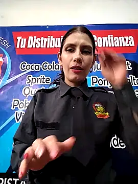 Snapshot of Alysson-- chatting on 09-15-25, 02:17 Alysson-- online show from 09-15-25, 02:17