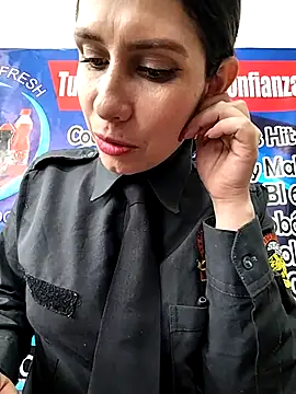 Snapshot of Alysson-- chatting on 09-16-25, 04:19 Alysson-- online show from 09-16-25, 04:19