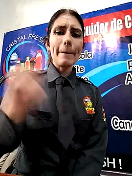 Snapshot of Alysson-- chatting on 09-18-25, 02:30 Alysson-- online show from 09-18-25, 02:30