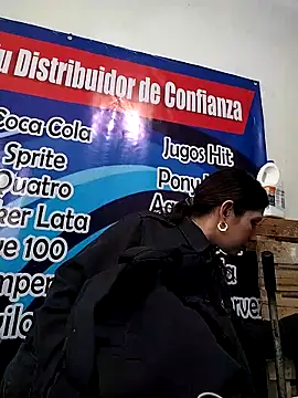 Snapshot of Alysson-- chatting on 09-23-25, 01:58 Alysson-- online show from 09-23-25, 01:58