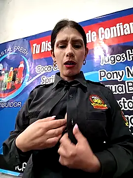 Snapshot of Alysson-- chatting on 09-24-25, 01:58 Alysson-- online show from 09-24-25, 01:58