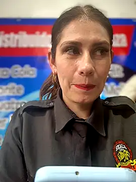 Snapshot of Alysson-- chatting on 10-24-25, 03:19 Alysson-- online show from 10-24-25, 03:19