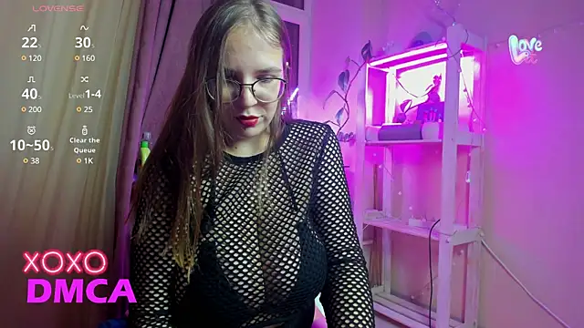 Snapshot of Your_Penny_ chatting on 12-21-24, 09:04 Your Penny online show from 12-21-24, 09:04