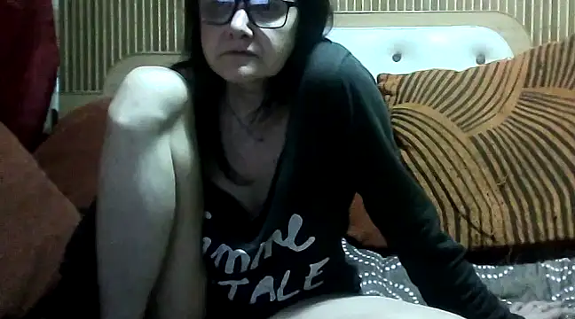 Snapshot of AlanaLaDream chatting on 03-11-25, 08:42 AlanaLaDream online show from 03-11-25, 08:42