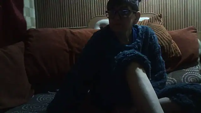 Snapshot of AlanaLaDream chatting on 03-13-25, 04:23 AlanaLaDream online show from 03-13-25, 04:23