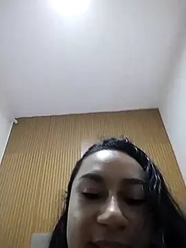 yummi  priv online show from 04-30-26, 01:34