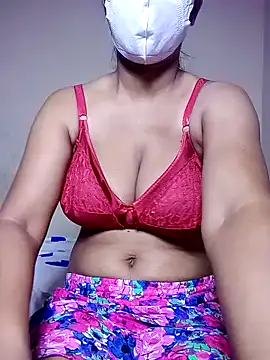 Snapshot of Anushka23 chatting on 02-06-25, 02:11 Anushka23 online show from 02-06-25, 02:11