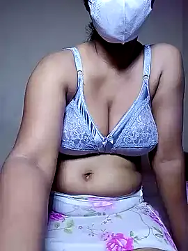 Snapshot of Anushka23 chatting on 02-15-25, 04:01 Anushka23 online show from 02-15-25, 04:01