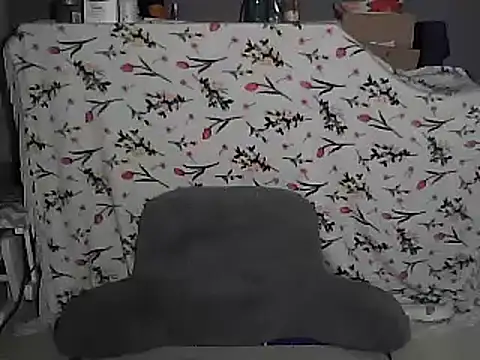 Snapshot of MsPink_Flamingtoes544 chatting on 02-08-25, 11:44 MsPink Flamingtoes544 online show from 02-08-25, 11:44