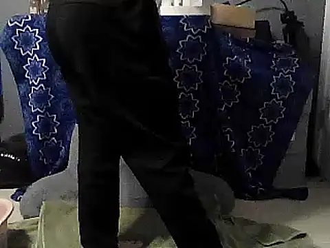 Snapshot of MsPink_Flamingtoes544 chatting on 03-22-25, 11:53 MsPink Flamingtoes544 online show from 03-22-25, 11:53