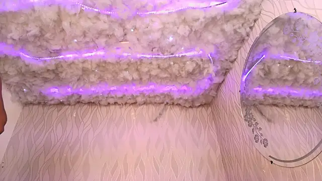 begoniia online show from 12-17-24, 03:06