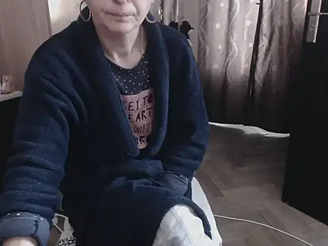 Snapshot of HornyClitX chatting on 01-18-26, 07:34 HornyClitX online show from 01-18-26, 07:34