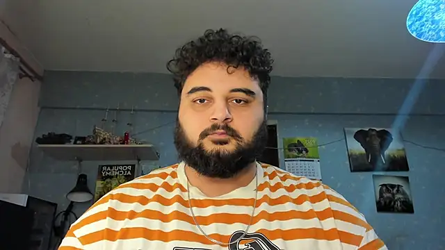 Snapshot of teddy_alan chatting on 02-05-25, 03:09 teddy alan online show from 02-05-25, 03:09