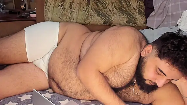 Snapshot of teddy_alan chatting on 02-16-25, 01:27 teddy alan online show from 02-16-25, 01:27