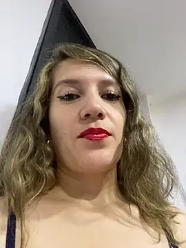 gwen ashly online show from 04-21-26, 09:06