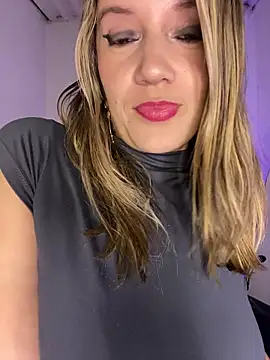 gwen ashly online show from 07-28-26, 06:31