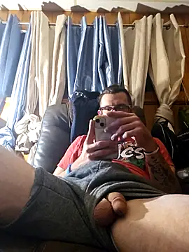 hungverrec online show from 09-25-25, 04:38