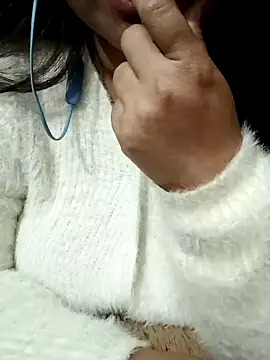 Snapshot of Dr_Kamsutra chatting on 12-24-24, 10:28 Dr Kamsutra online show from 12-24-24, 10:28