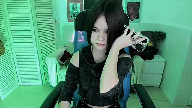 Elainebeness online show from 11-11-25, 07:25