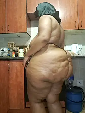 Snapshot of thicktash chatting on 03-14-25, 06:29 thicktash online show from 03-14-25, 06:29