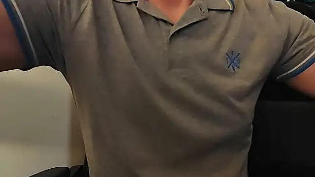 Snapshot of jayb0y61 chatting on 10-12-25, 04:11 jayb0y61 online show from 10-12-25, 04:11