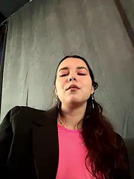 Snapshot of PoppyRobinson chatting on 12-05-24, 12:11 PoppyRobinson online show from 12-05-24, 12:11