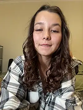 Snapshot of PoppyRobinson chatting on 12-13-24, 06:38 PoppyRobinson online show from 12-13-24, 06:38