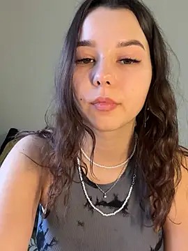 Snapshot of PoppyRobinson chatting on 01-18-25, 08:10 PoppyRobinson online show from 01-18-25, 08:10