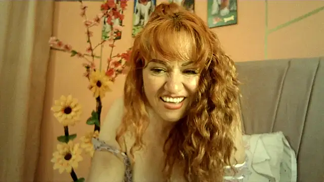 Snapshot of taylor198115 chatting on 06-25-26, 05:12 taylor198115 online show from 06-25-26, 05:12
