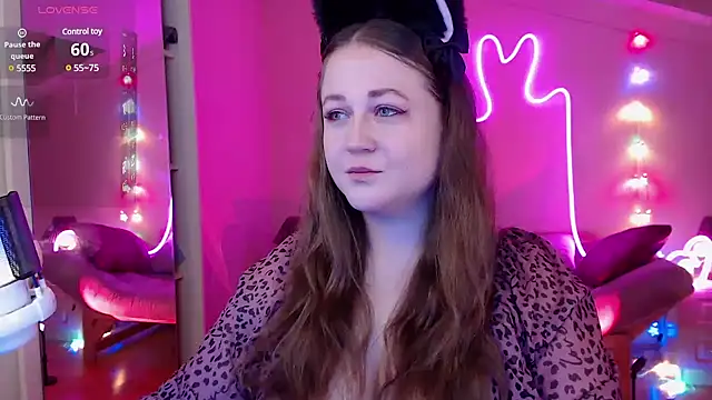 LizzyShine online show from 01-24-25, 05:21