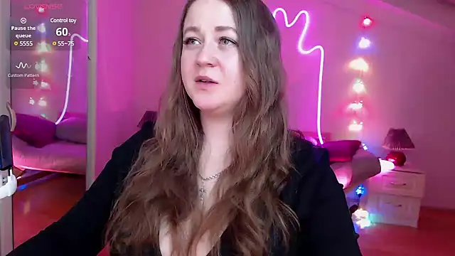 LizzyShine online show from 02-03-25, 05:46