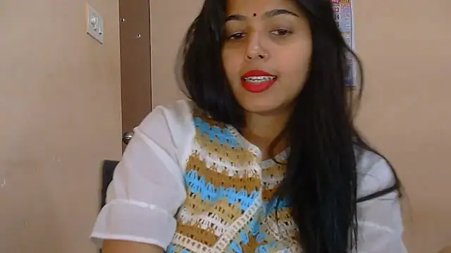 Snapshot of Sweet-Rani chatting on 11-18-25, 12:09 Sweet-Rani online show from 11-18-25, 12:09