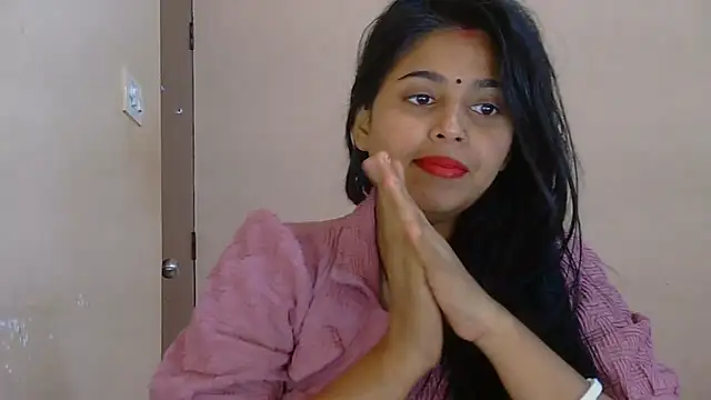 Snapshot of Sweet-Rani chatting on 12-14-25, 06:23 Sweet-Rani online show from 12-14-25, 06:23