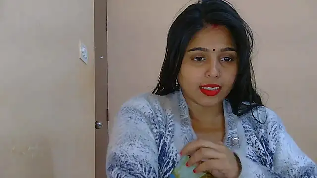 Snapshot of Sweet-Rani chatting on 01-05-26, 05:27 Sweet-Rani online show from 01-05-26, 05:27