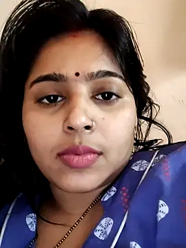 Snapshot of Sweet-Rani chatting on 01-15-26, 05:38 Sweet-Rani online show from 01-15-26, 05:38