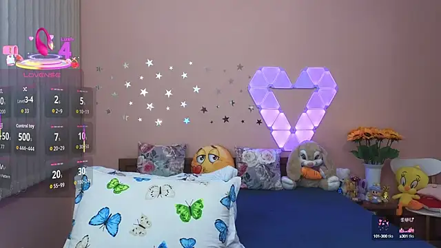 Snapshot of _Loves_ chatting on 09-27-25, 09:42 Loves online show from 09-27-25, 09:42