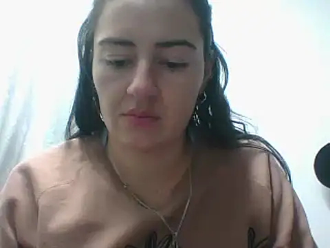 Snapshot of _karlie_kloss_ chatting on 01-18-25, 01:52 karlie kloss online show from 01-18-25, 01:52