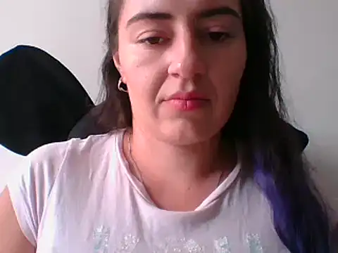 Snapshot of _karlie_kloss_ chatting on 01-25-25, 08:00 karlie kloss online show from 01-25-25, 08:00