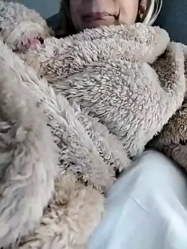 Snapshot of fofinhaa12 chatting on 11-14-25, 12:53 fofinhaa12 online show from 11-14-25, 12:53